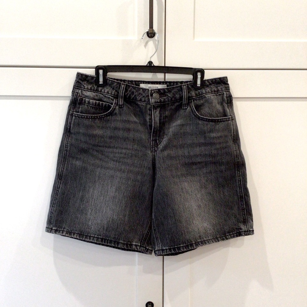 Hollister Black Denim Shorts Size 28